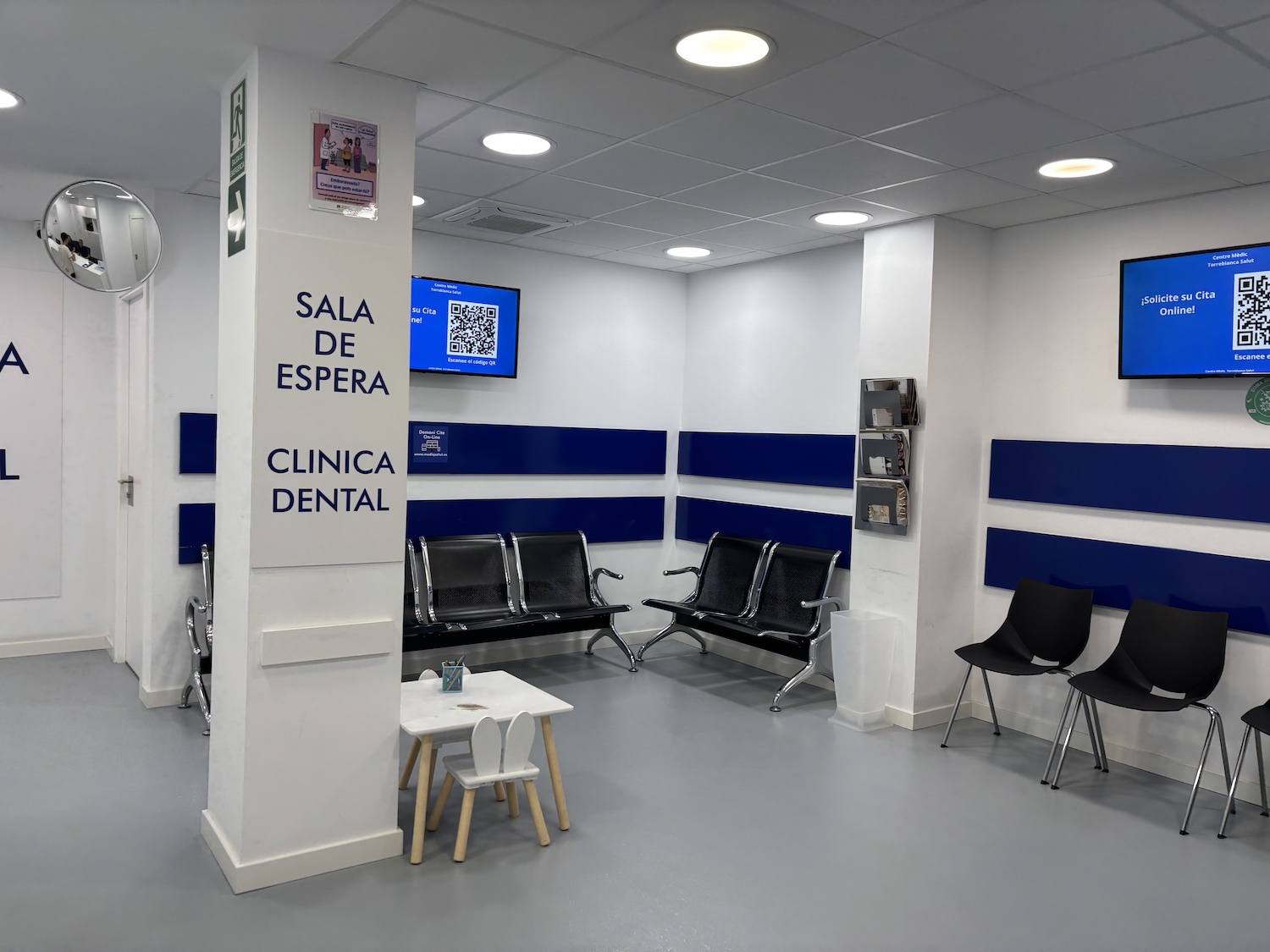 Centro médico Sant Joan Despí sala de espera