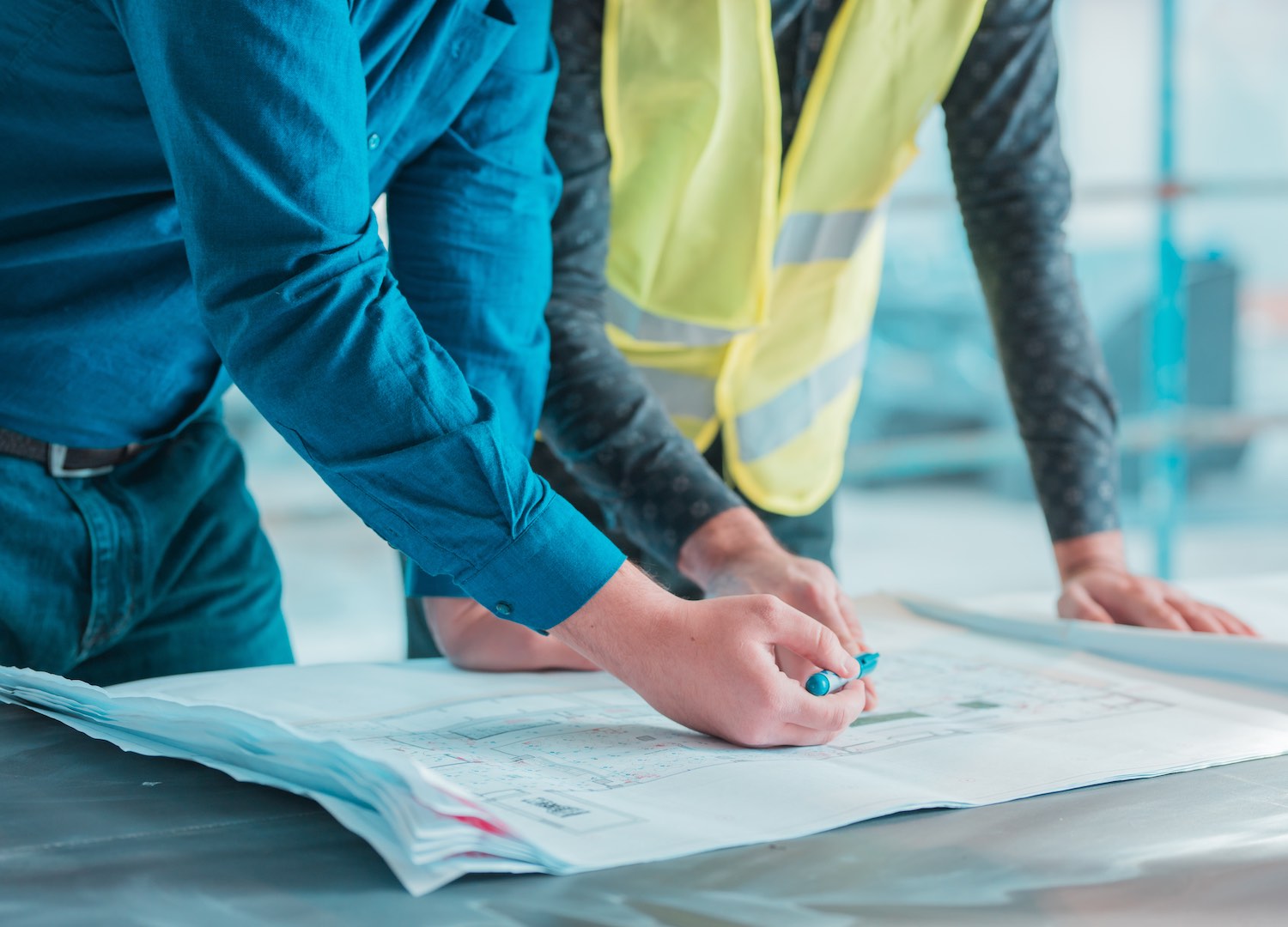 El reto de coordinar una obra industrial: el trabajo invisible que decide si un proyecto sale bien