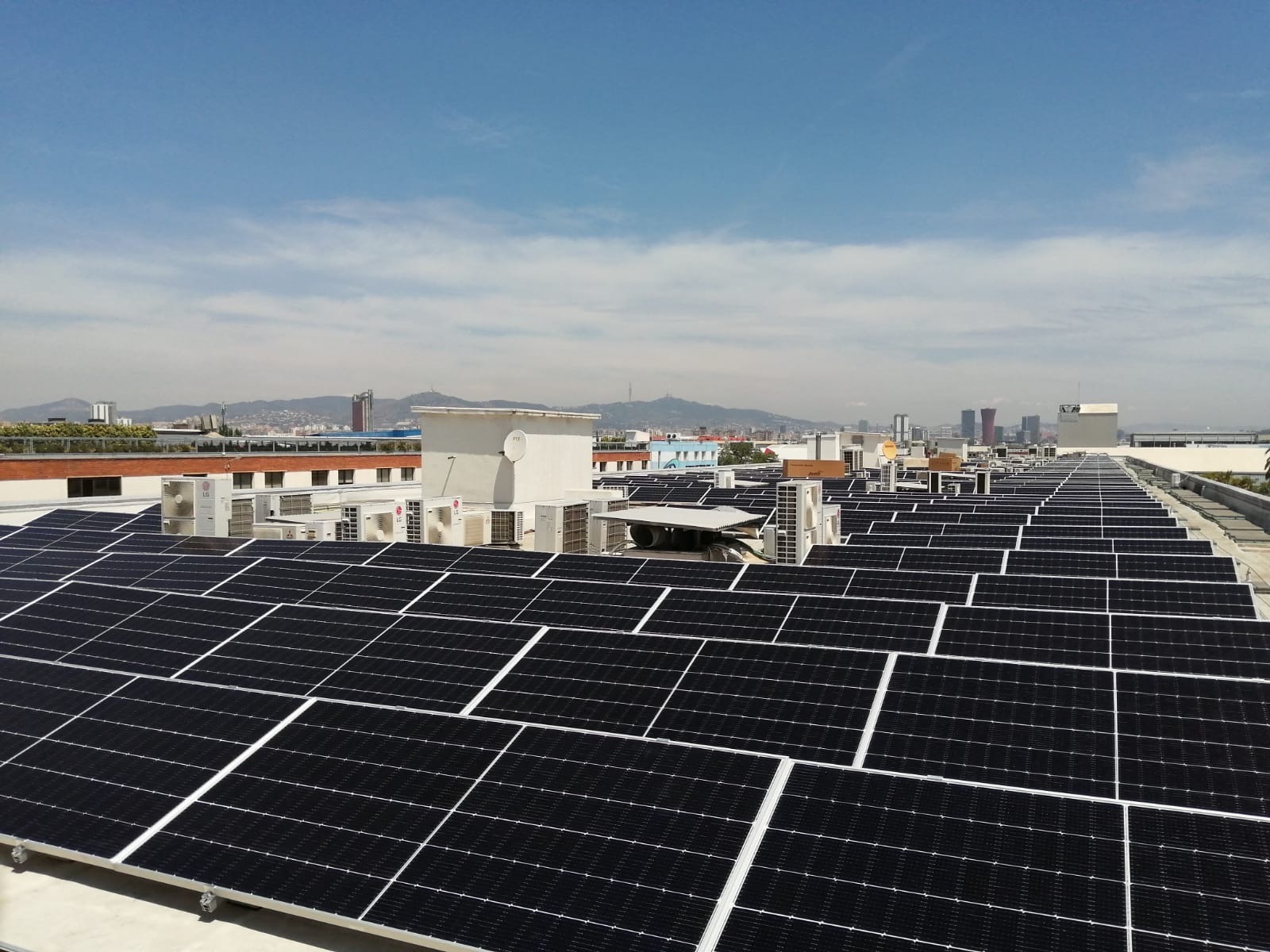 Instalación solar fotovoltaica Mercabarna