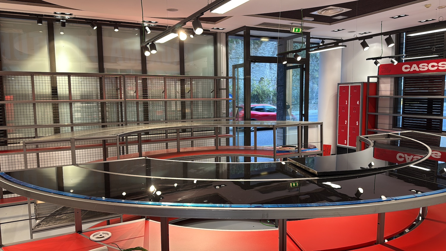 Motocard Andorra mobiliario 1