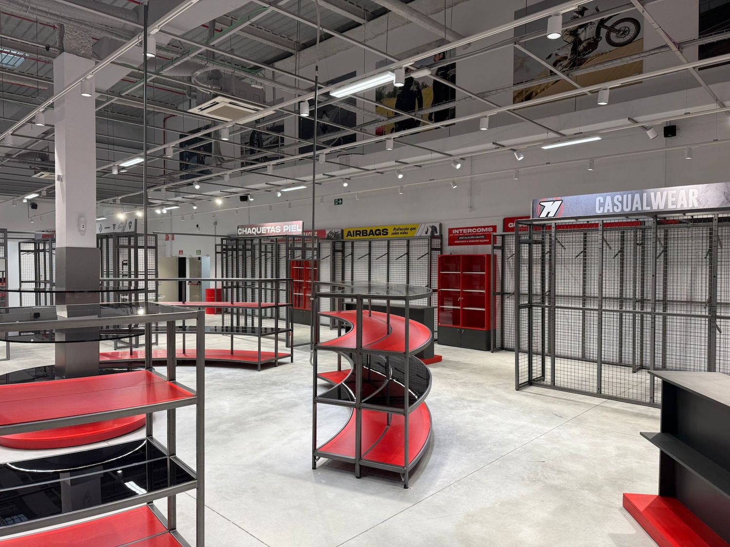 Motocard Granada layout 1